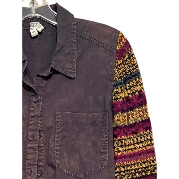 We The Free Charcoal Shirt W Multi-Colored Knit Sleeves Medium Distressed - Picture 4 of 6